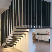 Scari interioare, balustrada, riflaj